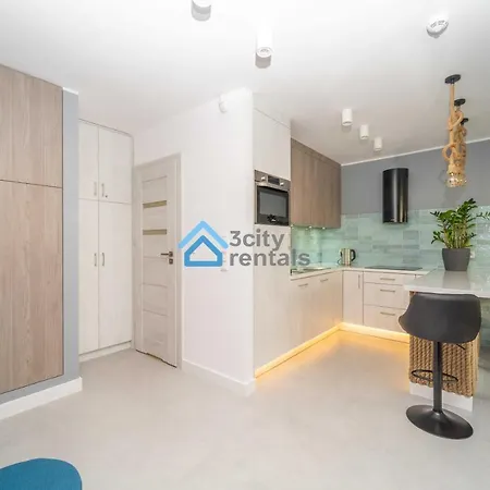 Bright And Blue 3city With Balcony In By Renters Apartment Gdynia