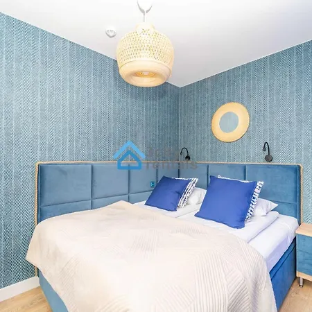 Bright And Blue 3city With Balcony In By Renters Gdynia