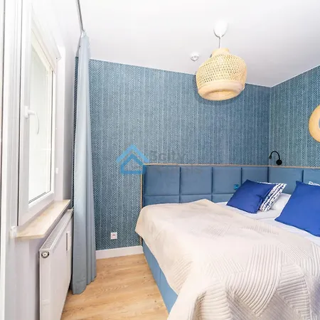 Bright And Blue 3city With Balcony In By Renters Gdynia