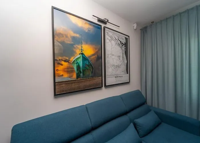 Bright And Blue 3city With Balcony In By Renters Gdynia