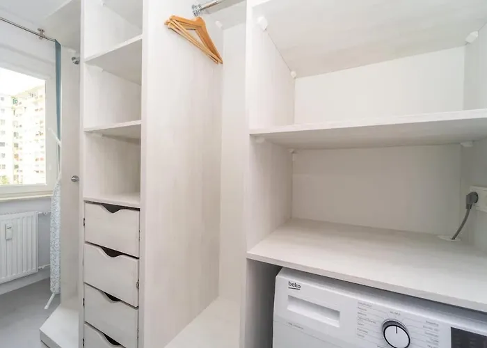 Apartamento Bright And Blue 3city With Balcony In By Renters